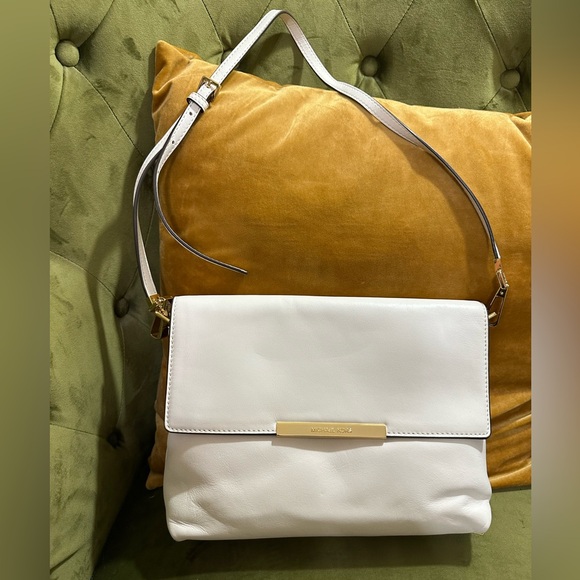 New! Michael Kors White Shoulder Bag - Picture 1 of 7